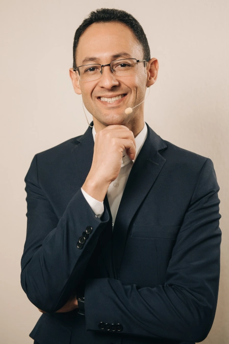 RODRIGO-14-400px